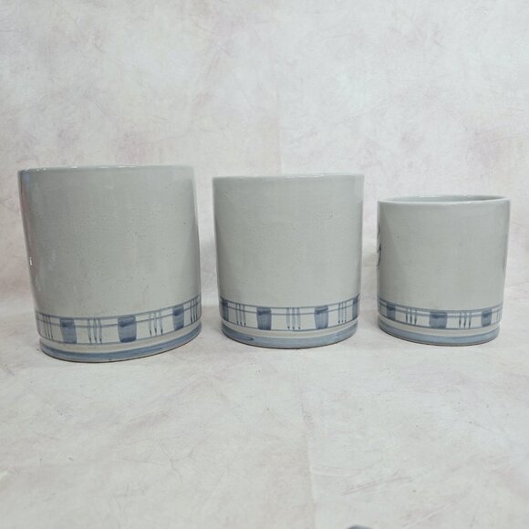 Vtg Set Of 3 Louisville Stoneware Gaggle of Geese Goose Canisters No Lids 6.5" - Picture 2 of 15